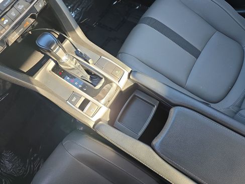 Used 2019 Honda Civic EX-L image 30