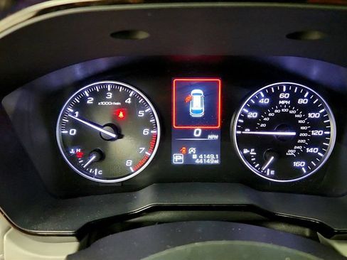 Used 2023 Subaru Outback Premium AWD/4WD image 14