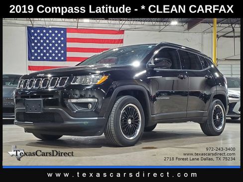 Used 2019 Jeep Compass Latitude FWD image 1
