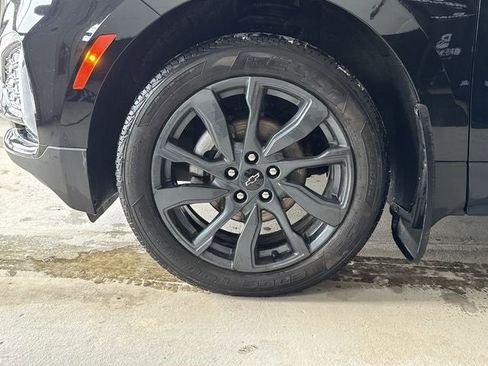 Used 2022 Chevrolet Equinox RS w/ Infotainment Package image 33