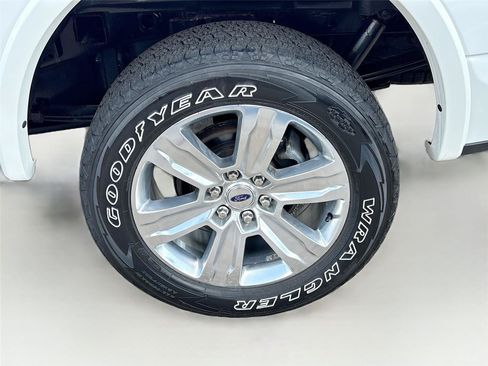 Used 2020 Ford F150 Platinum w/ Equipment Group 701A Luxury AWD/4WD image 31