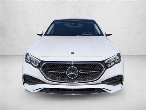 Used 2026 Mercedes-Benz E 350 4MATIC Sedan image 2