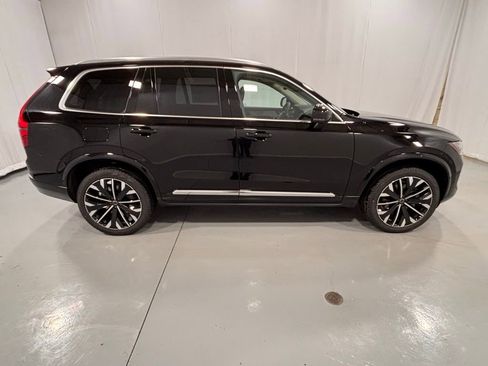 New 2026 Volvo XC90 B6 Ultra w/ Protection Package image 5