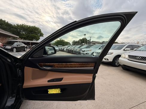 Used 2014 BMW 740Li image 38