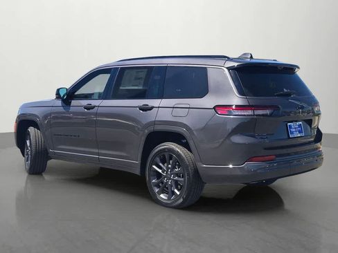 New 2026 Jeep Grand Cherokee L Limited AWD/4WD image 4