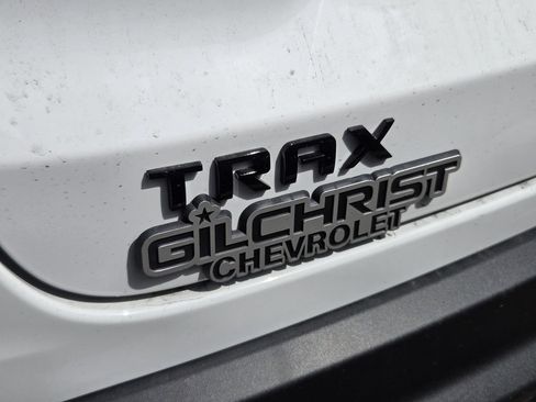 New 2026 Chevrolet Trax RS w/ Sunroof Package FWD image 12