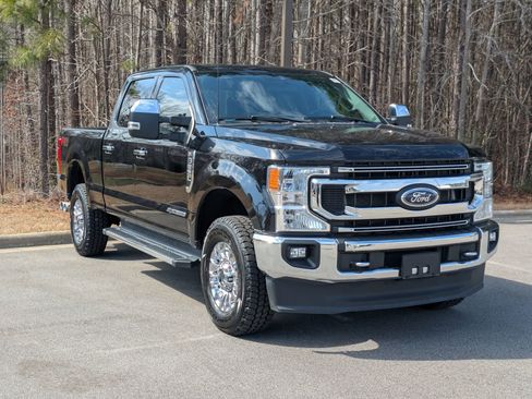 Certified 2022 Ford F250 XLT w/ XLT Premium Package image 2
