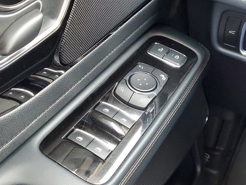Used 2025 Lincoln Aviator AWD image 22