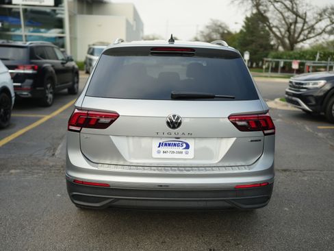 Certified 2023 Volkswagen Tiguan SE image 6