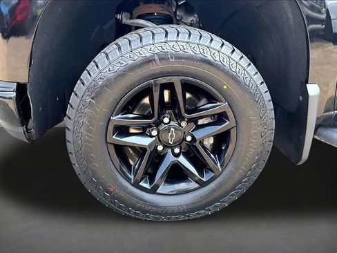 Used 2020 Chevrolet Silverado 1500 Custom Trail Boss w/ Custom Convenience Package AWD/4WD image 31