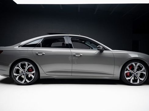 Used 2024 Audi S6 Premium Plus w/ Premium Plus Package image 35