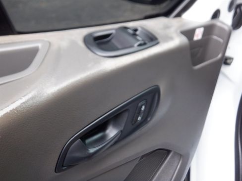 Used 2020 Ford Transit 250 148 High Roof Extended image 18