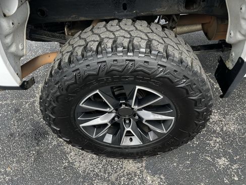 Used 2021 Chevrolet Silverado 1500 LT w/ Work Truck Package image 30