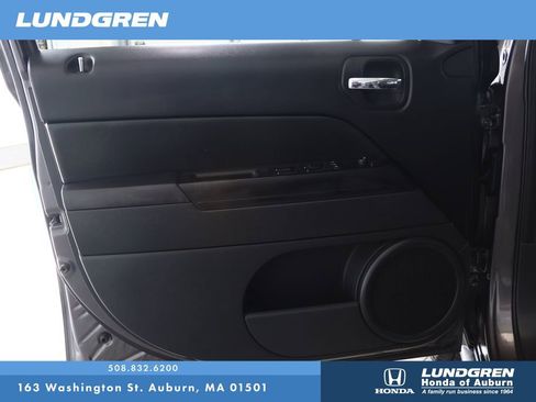 Used 2016 Jeep Patriot High Altitude image 9