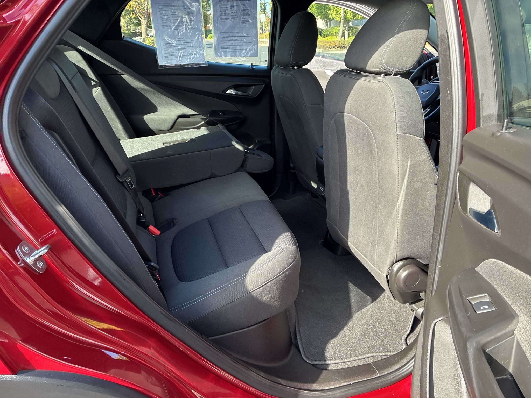 Used 2022 Chevrolet Bolt EUV LT FWD image 42