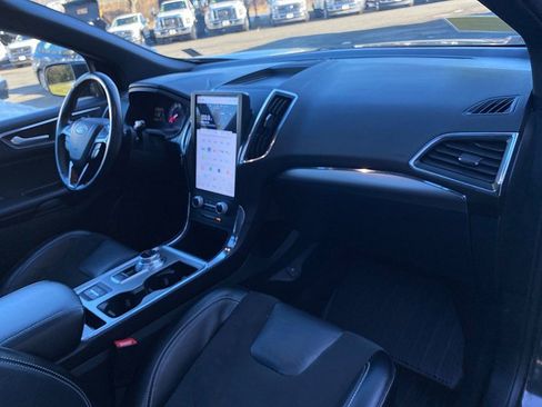 Certified 2022 Ford Edge ST w/ Equipment Group 401A image 24