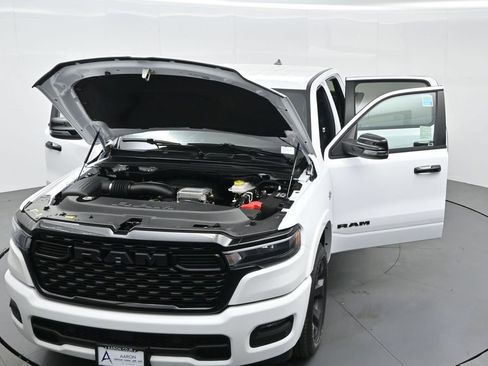 New 2026 RAM 1500 4x4 Crew Cab image 37