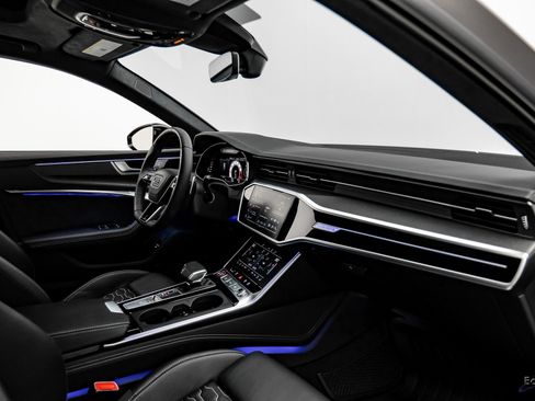 Used 2025 Audi RS 6 performance image 43