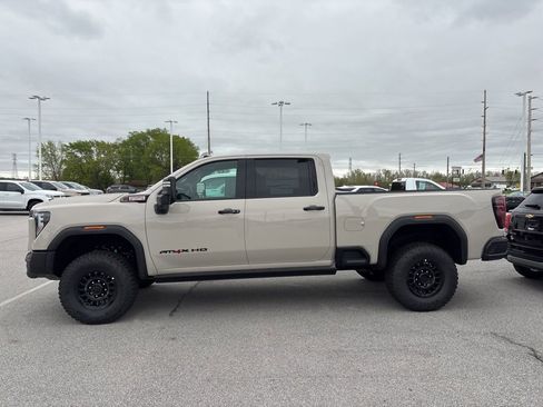 New 2026 GMC Sierra 2500 AT4X w/ AT4X AEV Edition AWD/4WD image 4
