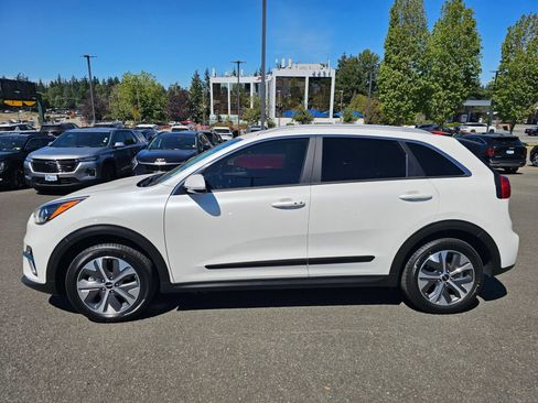 Certified 2022 Kia Niro EX FWD image 8