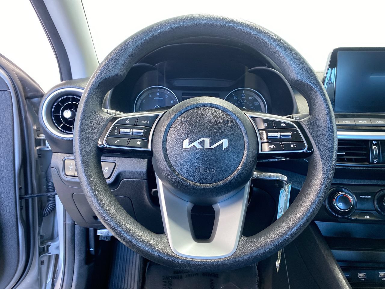 Certified 2024 Kia Forte LXS FWD image 21