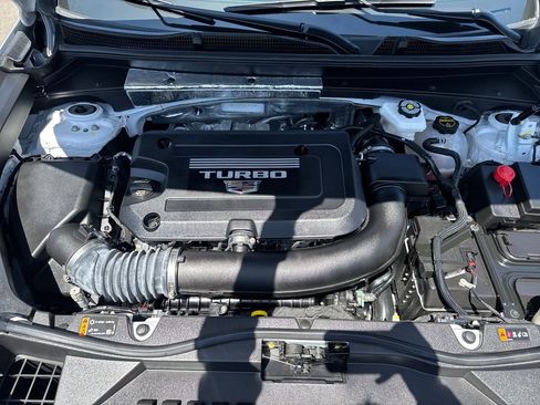 Used 2025 Cadillac XT4 Sport w/ Cold Weather Package FWD image 23