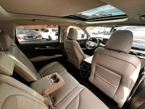 Used 2022 Lincoln Nautilus Reserve w/ Equipment Group 201A AWD/4WD image 29