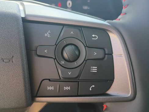 New 2026 Nissan Sentra SR w/ Floor Mat Package FWD image 33