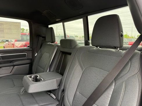 Used 2026 RAM 1500 4x4 Crew Cab image 9