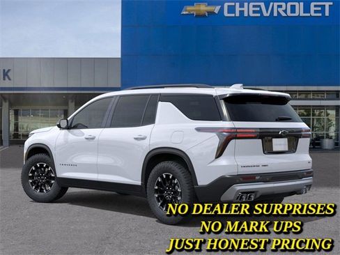 New 2026 Chevrolet Traverse Z71 w/ Driver Confidence Package image 3