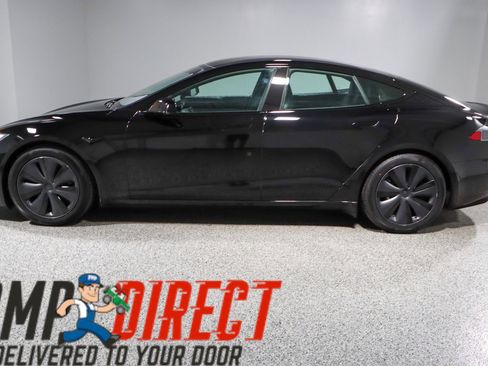 Used 2021 Tesla Model S Plaid image 10