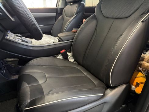 Used 2025 Hyundai Palisade SEL FWD image 8