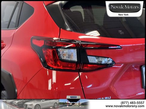 Used 2024 Subaru Crosstrek 2.0i Premium AWD/4WD image 9
