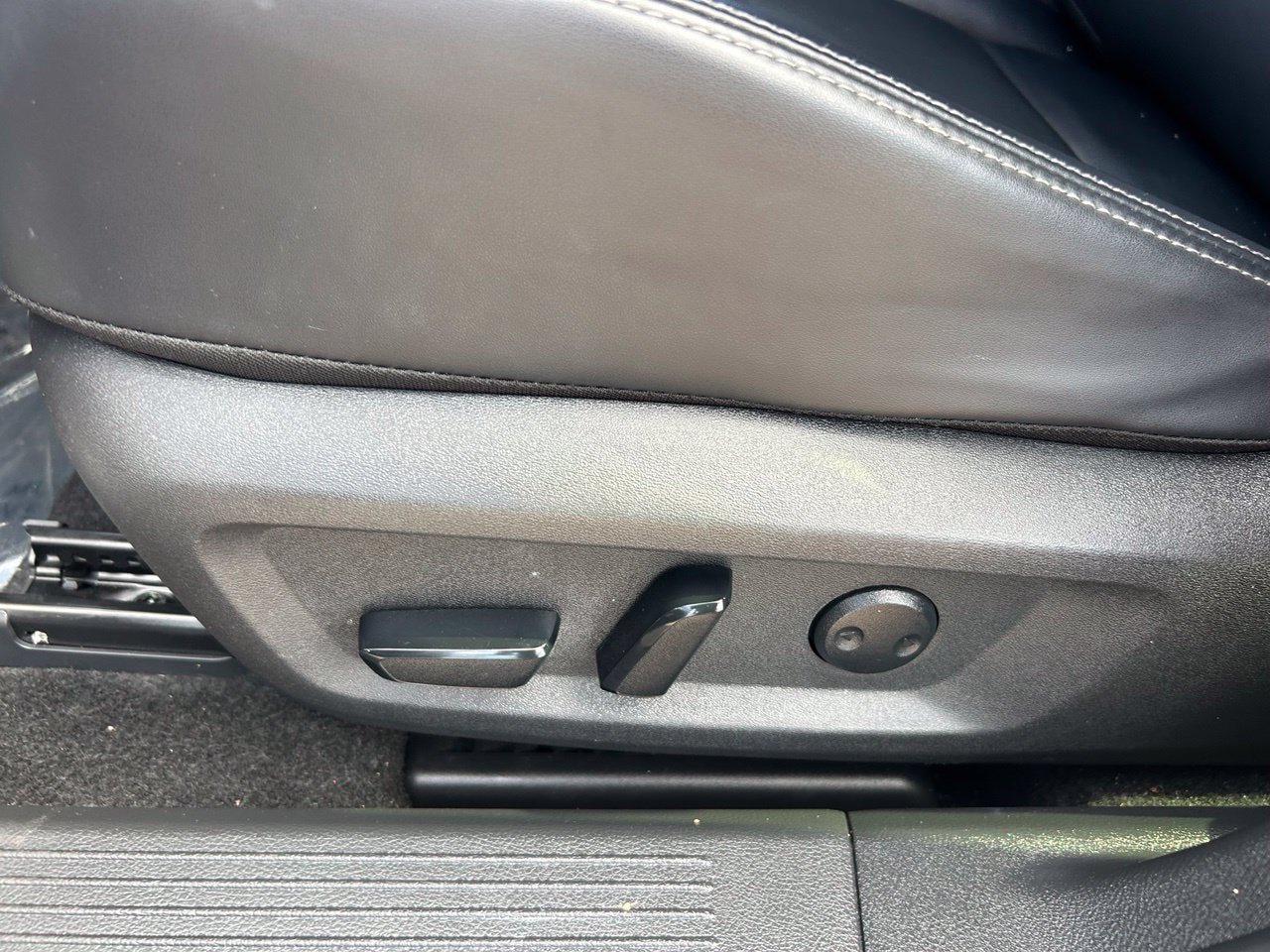 Certified 2023 Nissan Rogue SV w/ SV Premium B Package FWD image 26