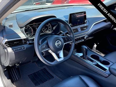 Used 2022 Nissan Altima 2.5 SR FWD image 5