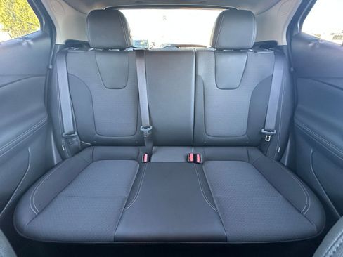 Used 2025 Buick Encore GX Preferred image 36