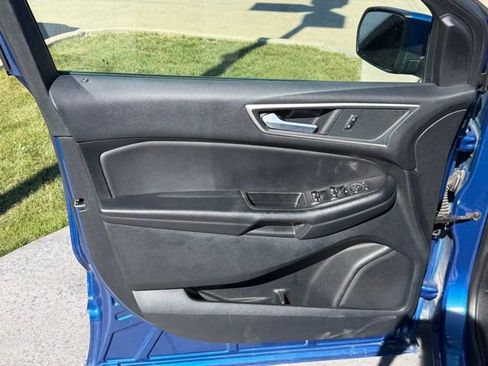 Certified 2024 Ford Edge SEL image 8