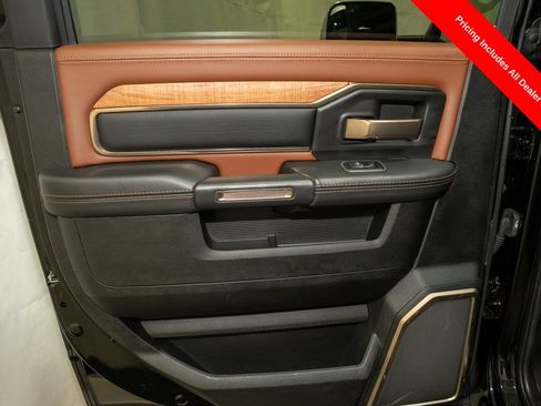 Used 2022 RAM 3500 Limited AWD/4WD image 4