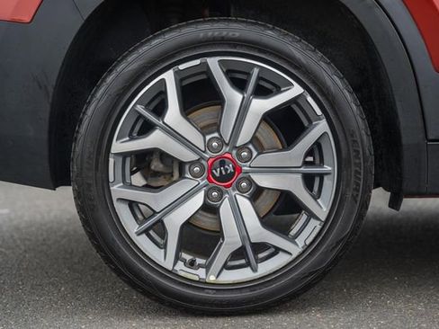 Used 2021 Kia Seltos SX image 17