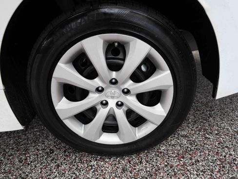 Used 2023 Toyota Corolla LE image 28