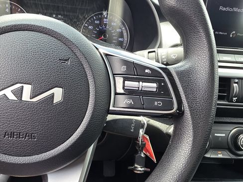 Used 2024 Kia Forte LXS FWD image 22