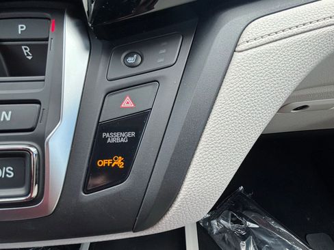 New 2026 Honda Odyssey EX-L image 17