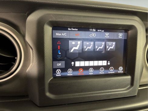 Used 2022 Jeep Wrangler Unlimited Sport AWD/4WD image 31