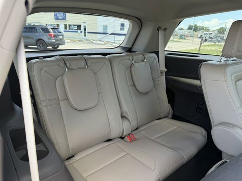 Used 2022 Lincoln Aviator Reserve w/ Equipment Group 201A RWD image 14