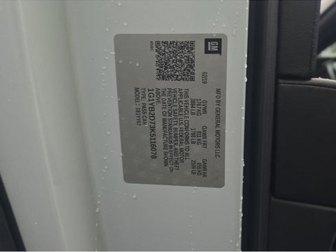 Used 2019 Chevrolet Corvette Stingray Coupe w/ 1LT image 19