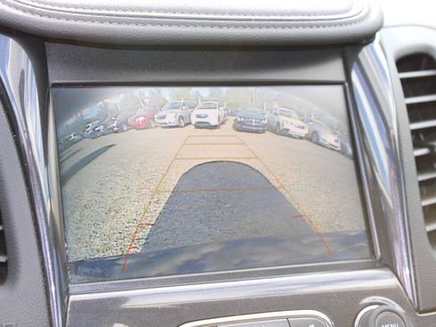 Used 2019 Chevrolet Impala LT FWD image 16