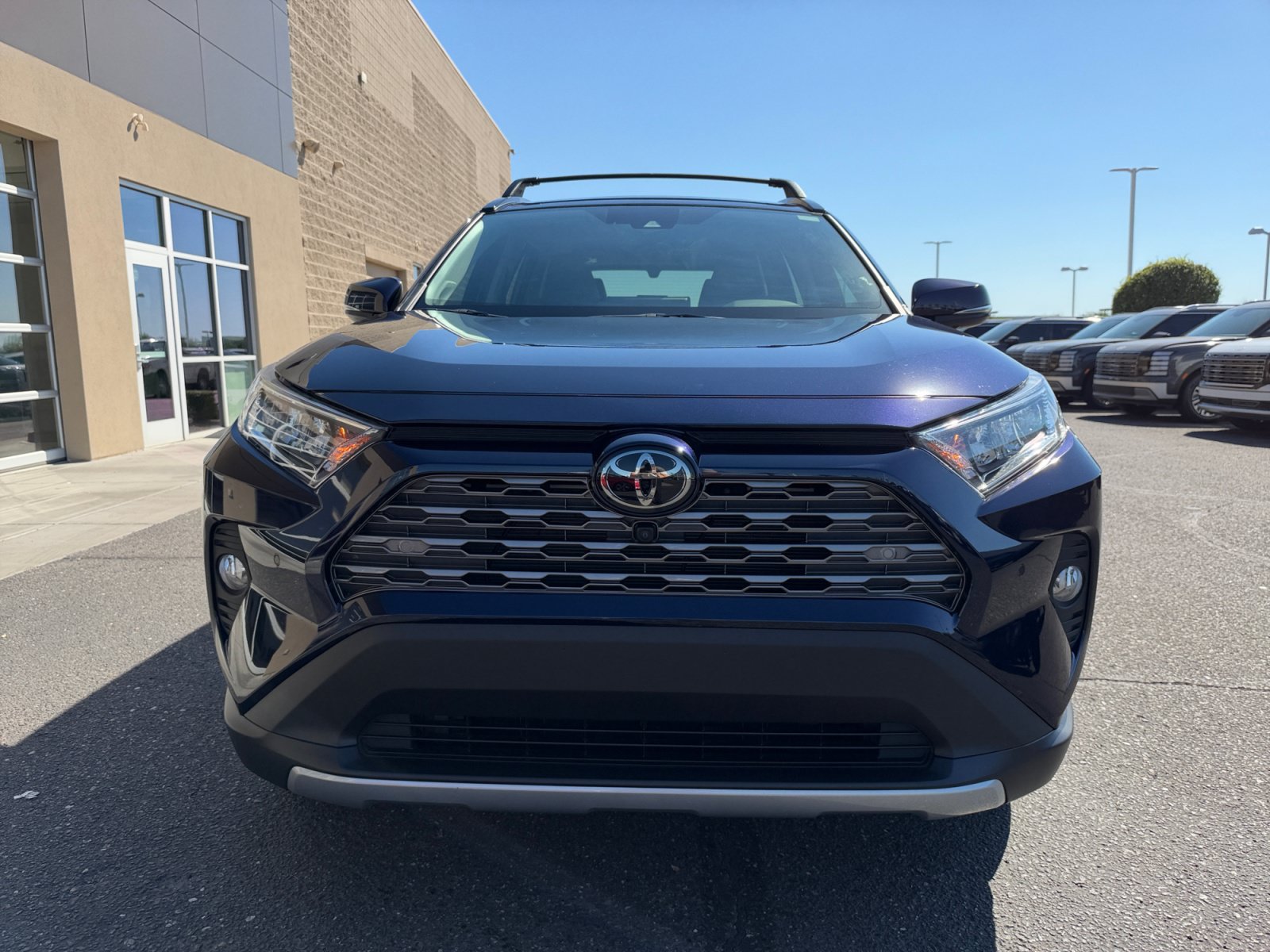 Used 2020 Toyota RAV4 Limited FWD image 23