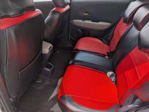 Used 2021 Honda HR-V LX image 16