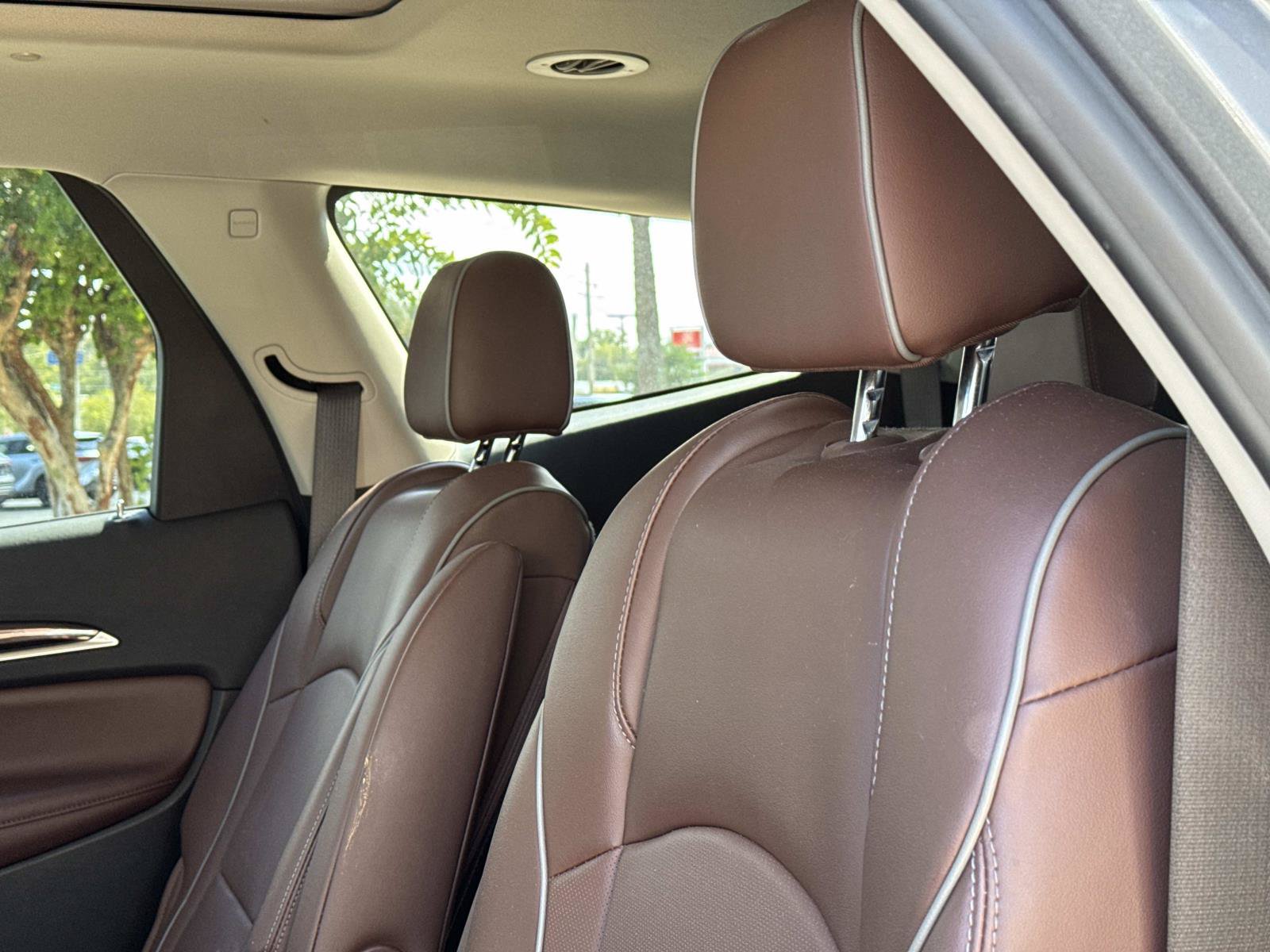 Used 2020 Buick Enclave Avenir w/ Avenir Technology Package FWD image 19