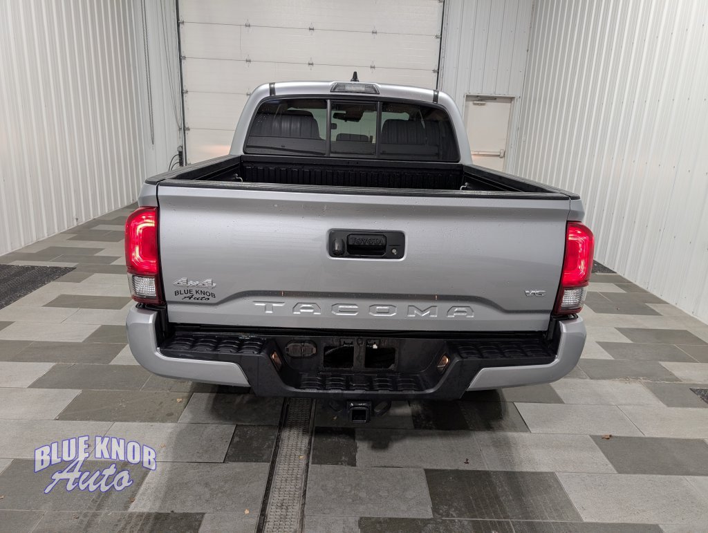Used 2023 Toyota Tacoma SR AWD/4WD image 4